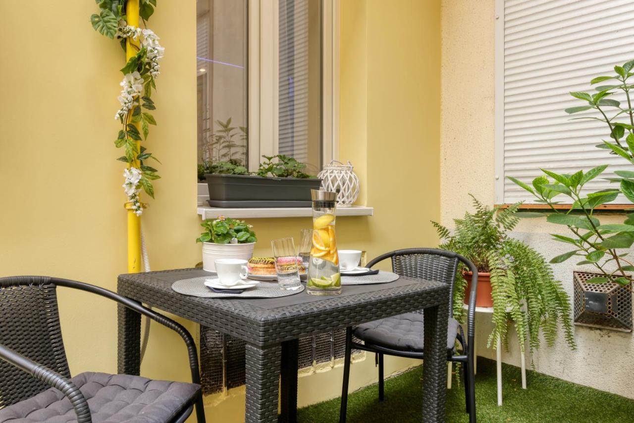 B2 City Center, Dohany Street Budapest Exterior photo